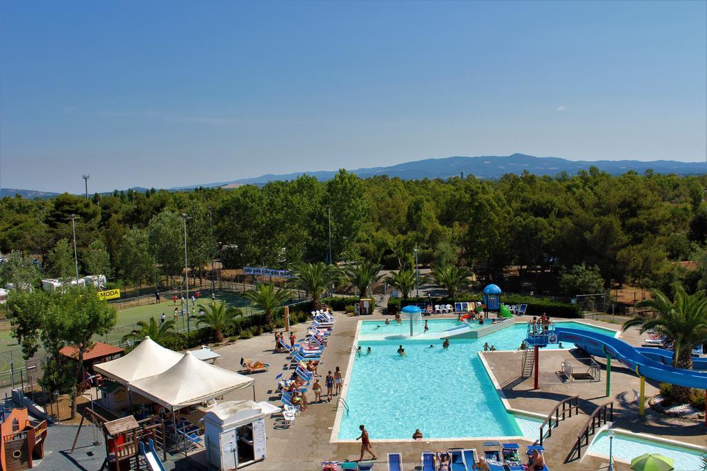 Camping Village Baia del Marinaio Vada Esterno foto