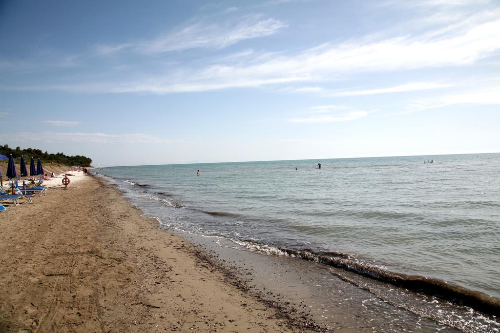 Camping Village Baia del Marinaio Vada Esterno foto